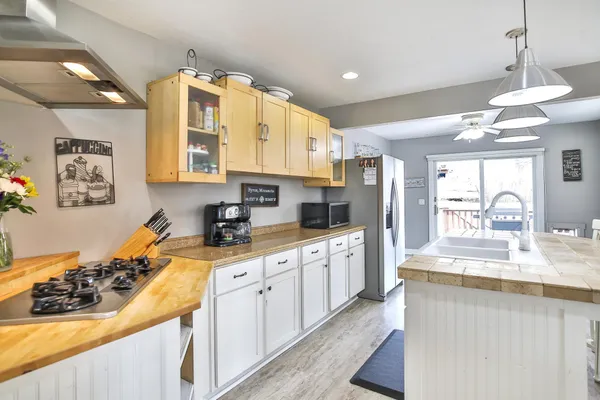 $385,000 | 926 Byron Avenue North, Byron, MN 55920