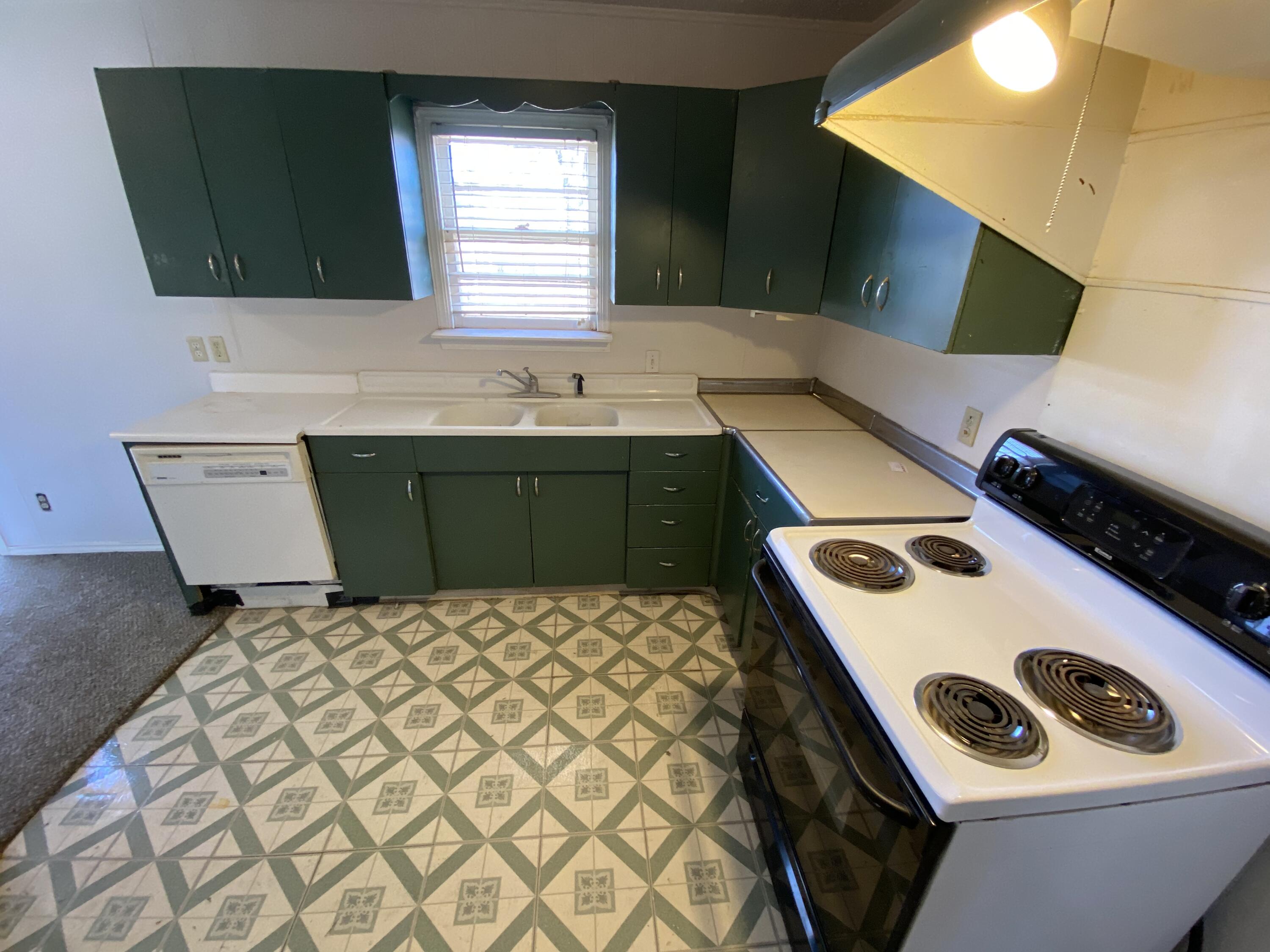 2412 36th Street Lubbock, TX 79412 - Photo 4 of 8 original (2)