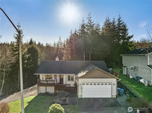 $376,000 | 405 Andrews Avenue, Cosmopolis, WA 98537