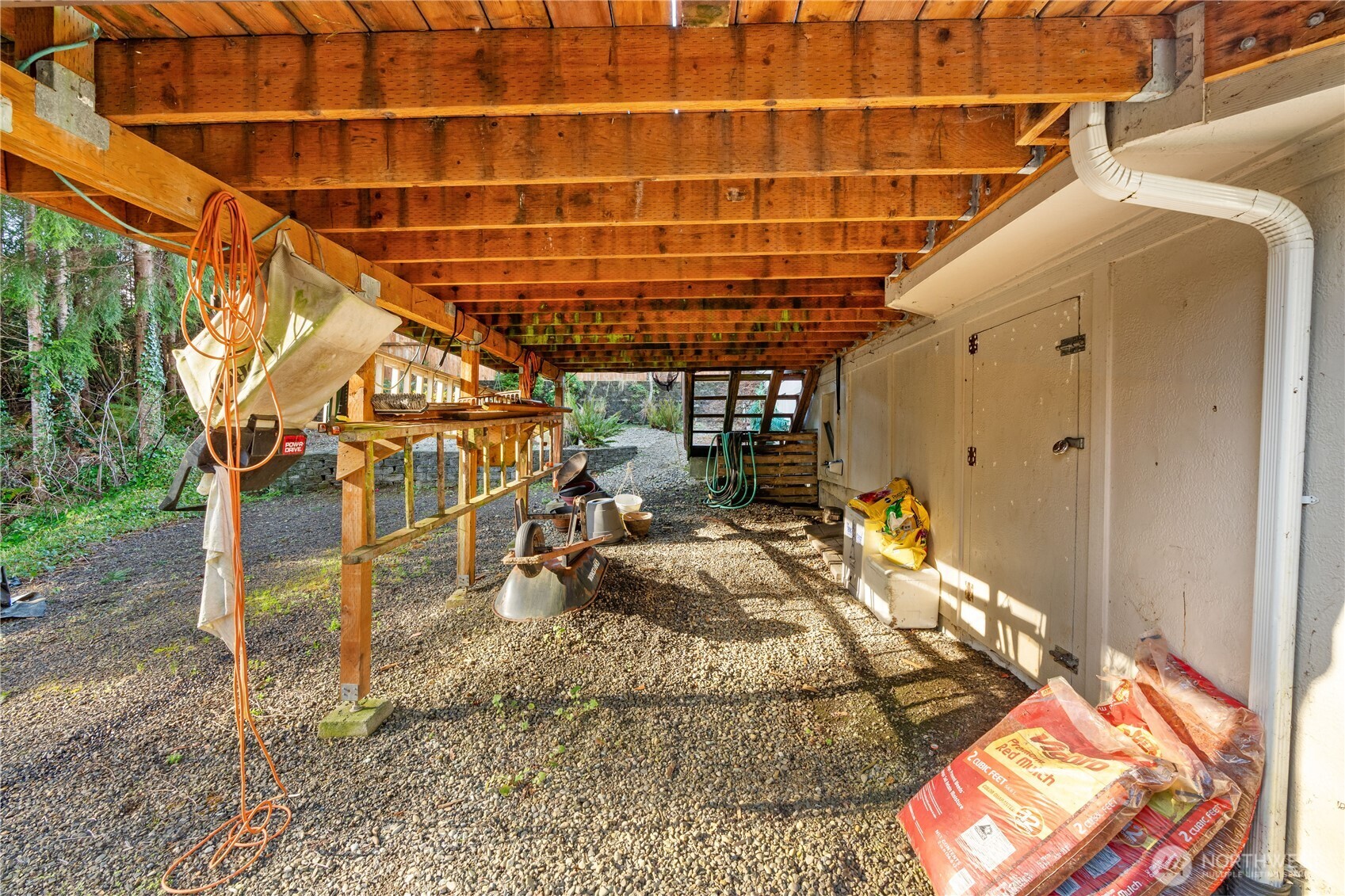 405 Andrews Avenue Cosmopolis, WA 98537 - Photo 23 of 34 a view of a room with wooden floor
