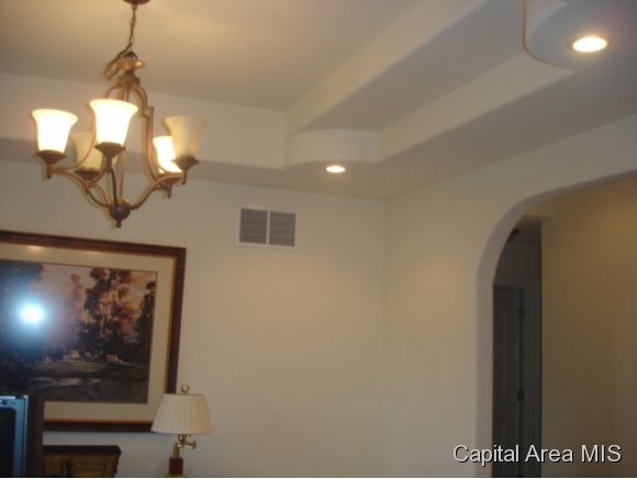 2717 Dickens Drive Springfield, IL 62711 - Photo 20 of 24 Gallery Image 20