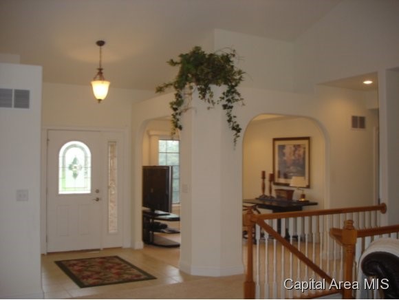 2717 Dickens Drive Springfield, IL 62711 - Photo 2 of 24 Gallery Image 2