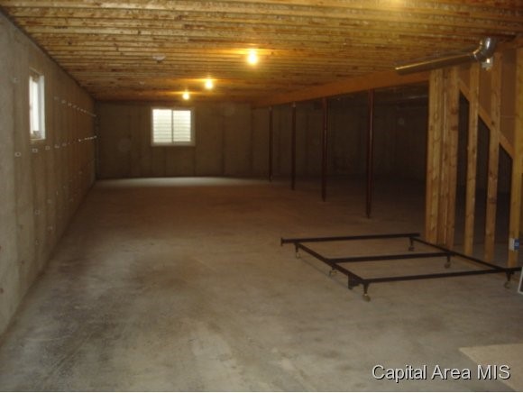 2717 Dickens Drive Springfield, IL 62711 - Photo 10 of 24 Gallery Image 10
