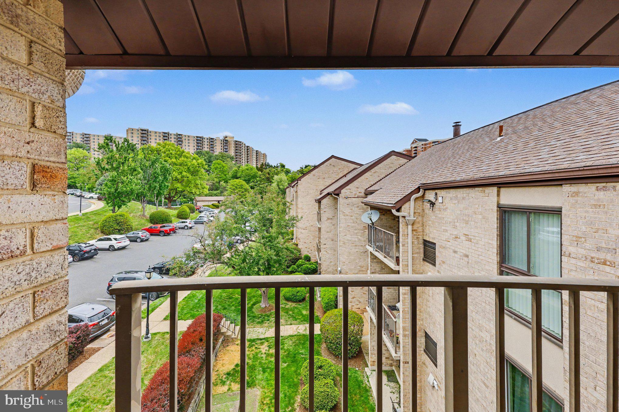 6141 Edsall Road, Unit L Alexandria, VA 22304 - Photo 13 of 18 a view of a balcony