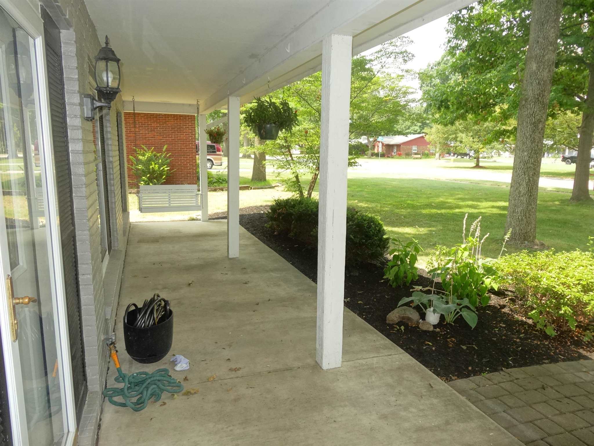 2605 West Riggin Road Muncie, IN 47304 - Photo 4 of 36
