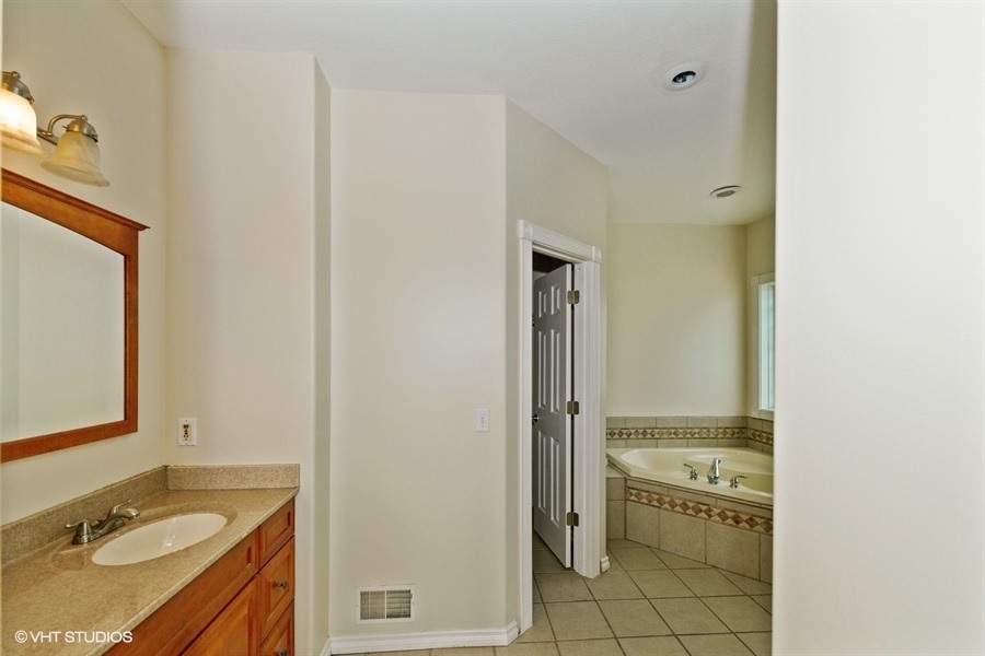 8658 East Baseline Road Mount Pleasant, MI 48858 - Photo 17 of 36 1853383-16.JPG