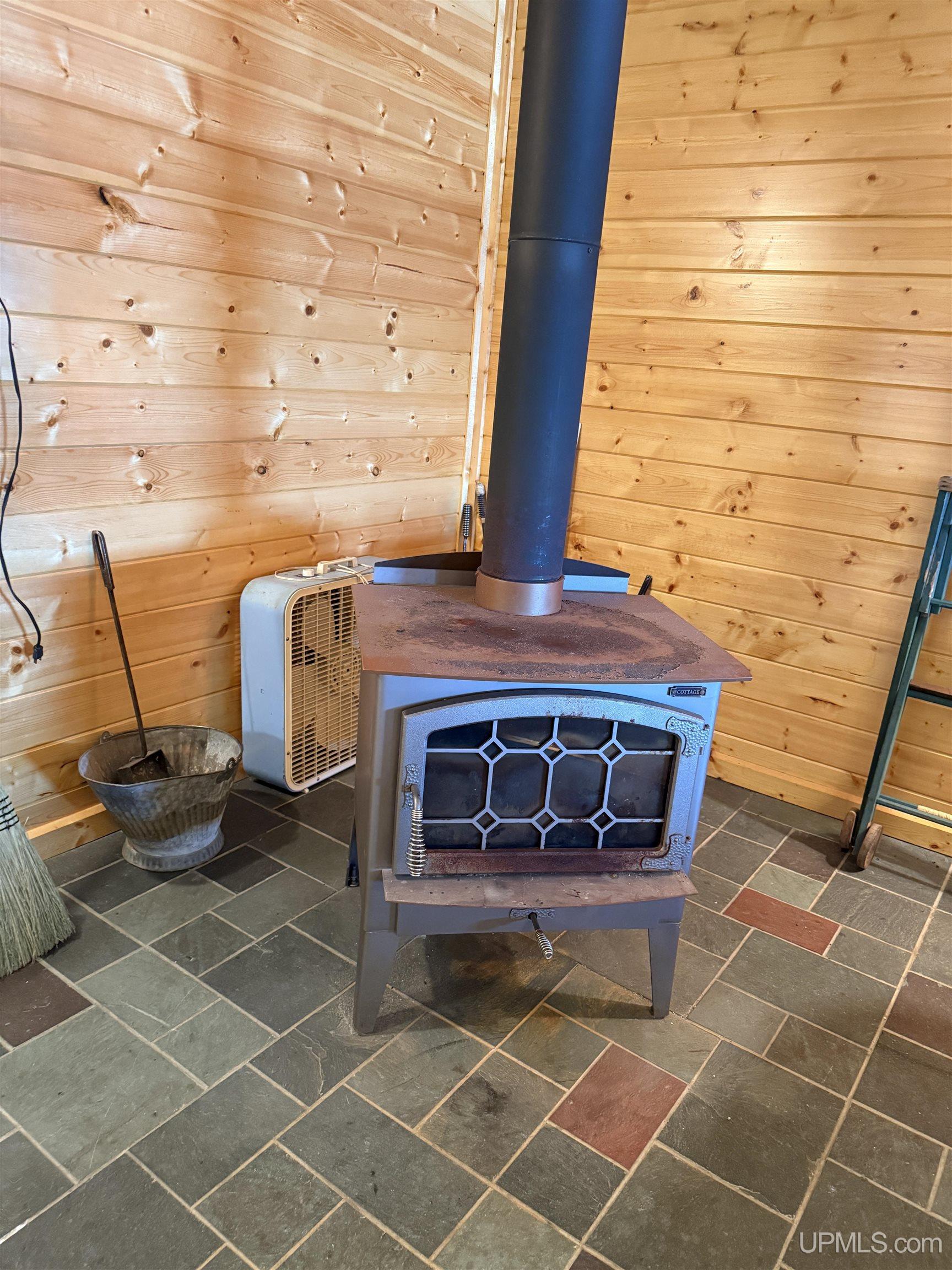 16530 Dd Road Wetmore, MI 49895 - Photo 8 of 37 Gallery Image 8