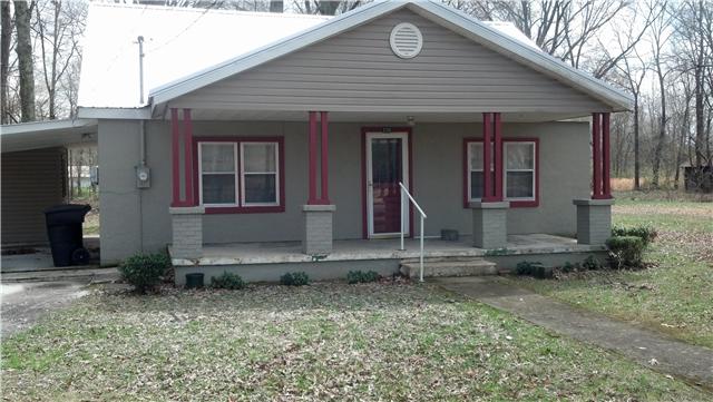 230 Reeves Street Tullahoma, TN 37388 - Photo 2 of 5 3BR/1BA on 1.64 Acres