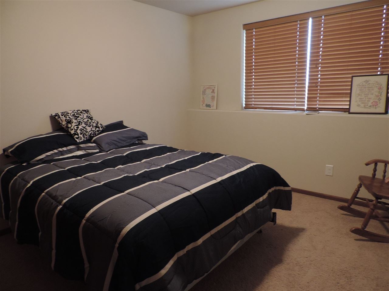 194 Ridge View Drive Fairfax, IA 52228 - Photo 11 of 15 Gallery Image 11