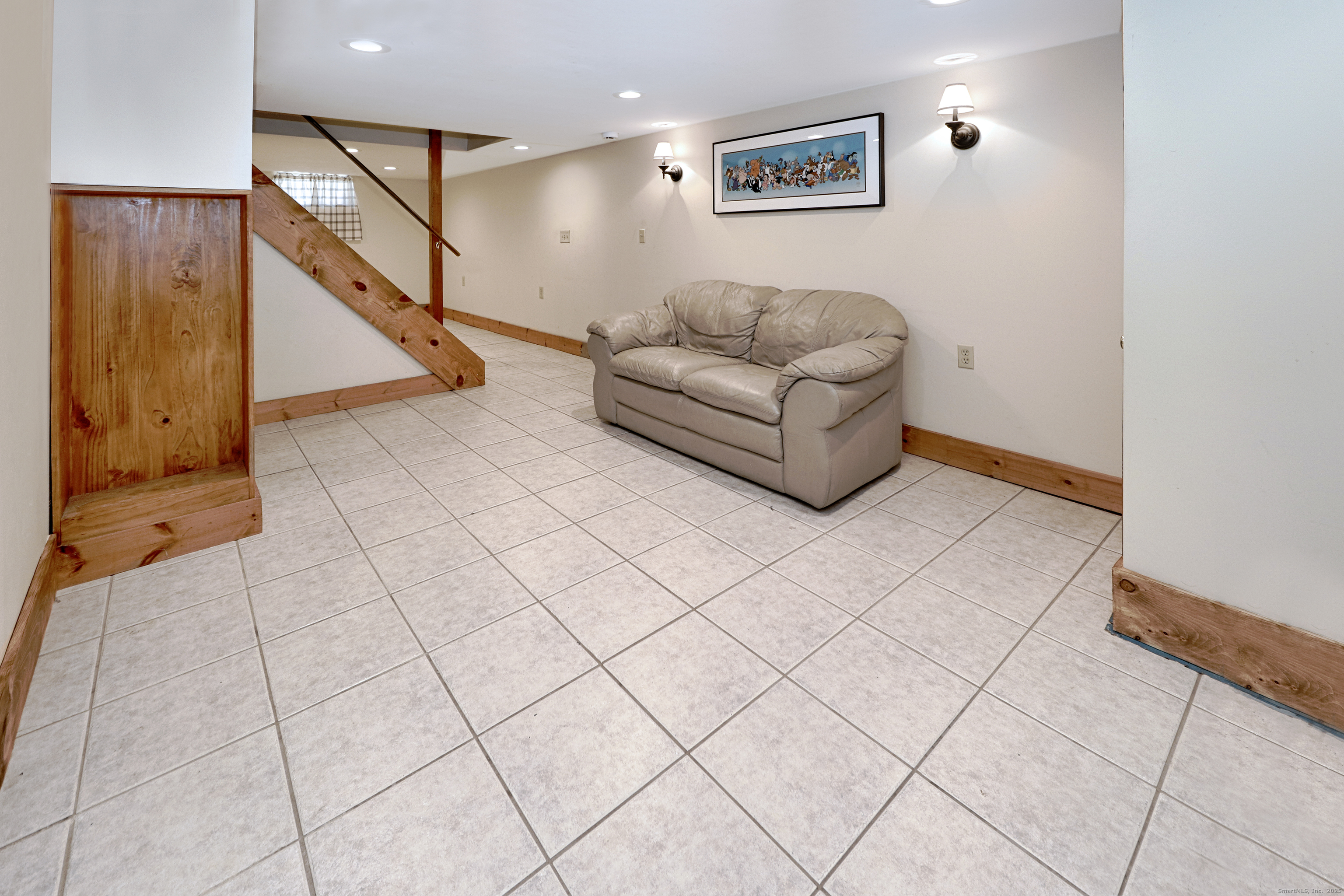 28 Stillson Place Fairfield, CT 06824 - Photo 21 of 28 a living room with furniture and wooden floor