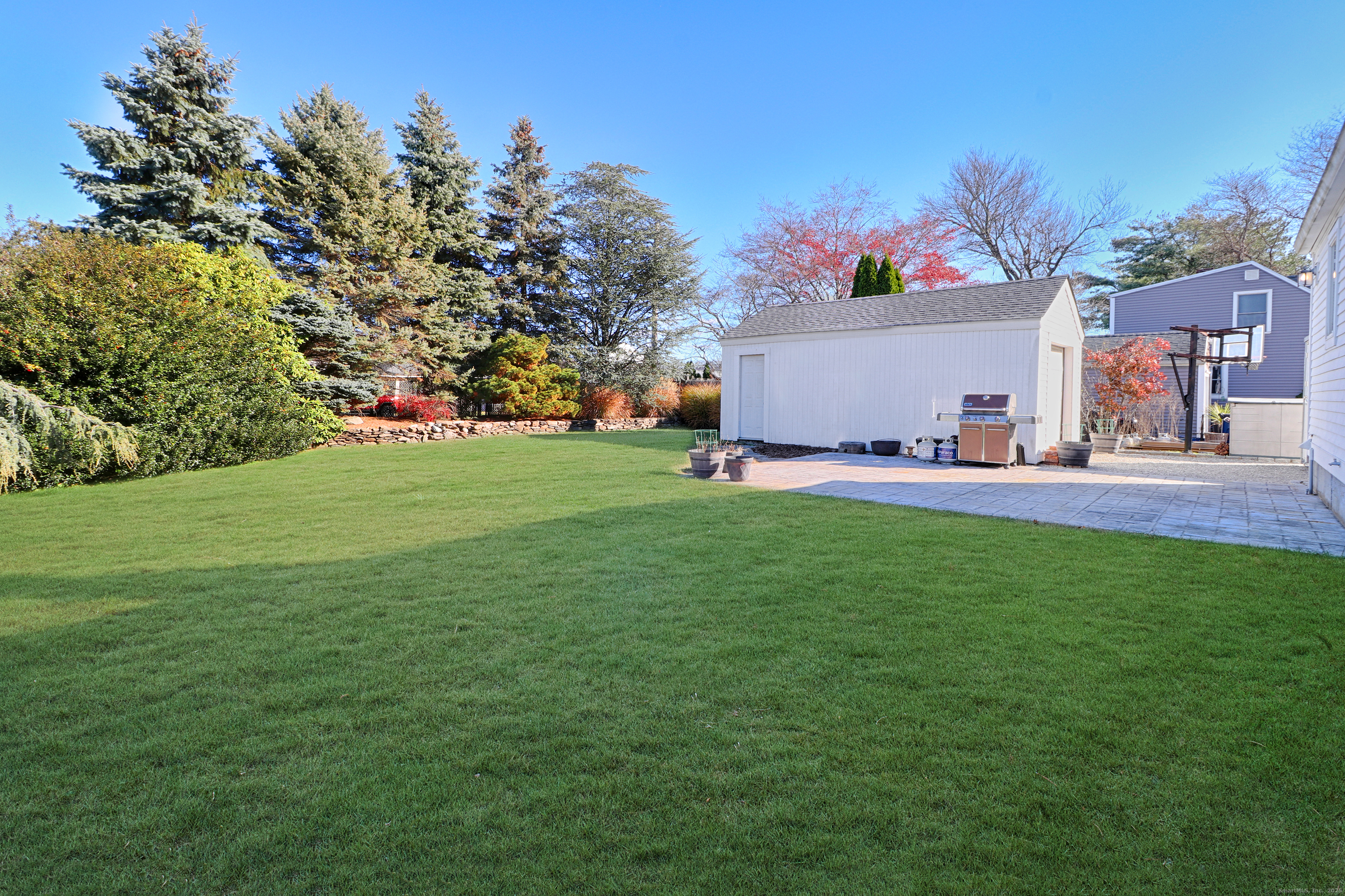 28 Stillson Place Fairfield, CT 06824 - Photo 27 of 28 a childrens park with lots of swings and slides