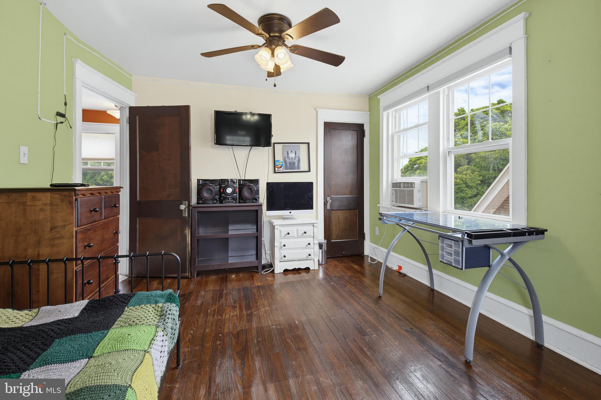 1402 Brooke Boulevard Reading, PA 19607 - Photo 25 of 40
