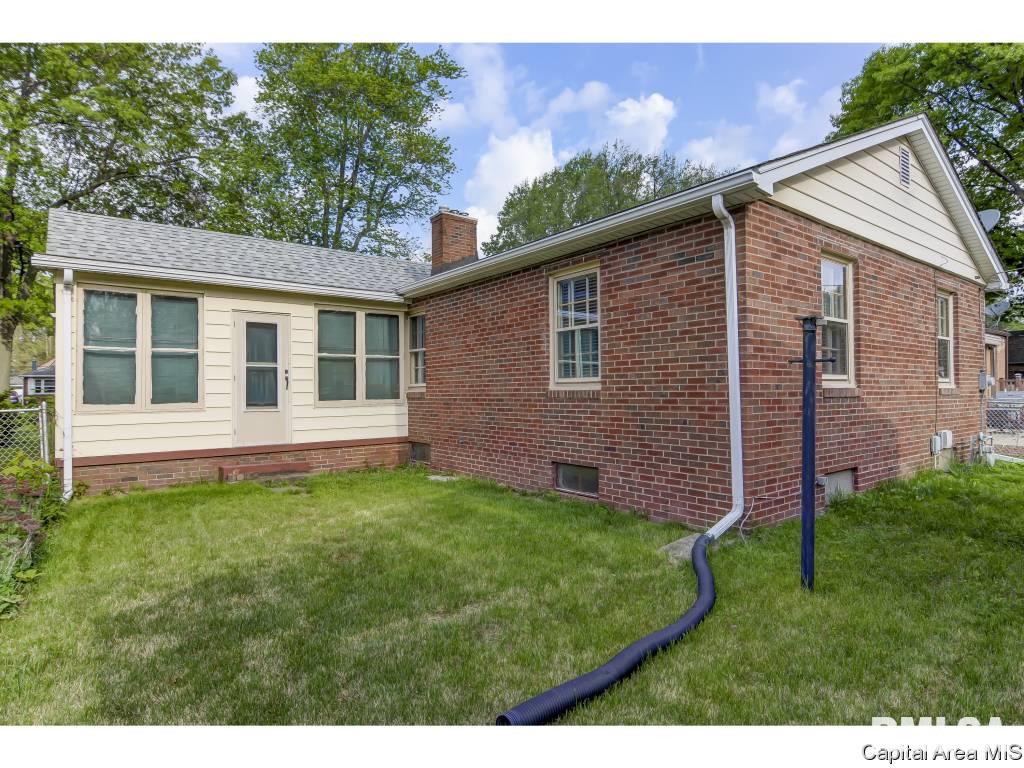 2048 South Walnut Street Springfield, IL 62704 - Photo 26 of 35