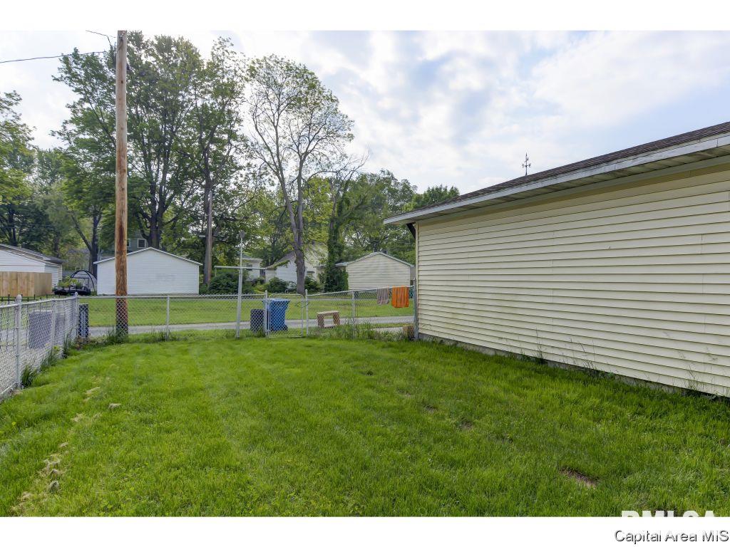 2048 South Walnut Street Springfield, IL 62704 - Photo 28 of 35