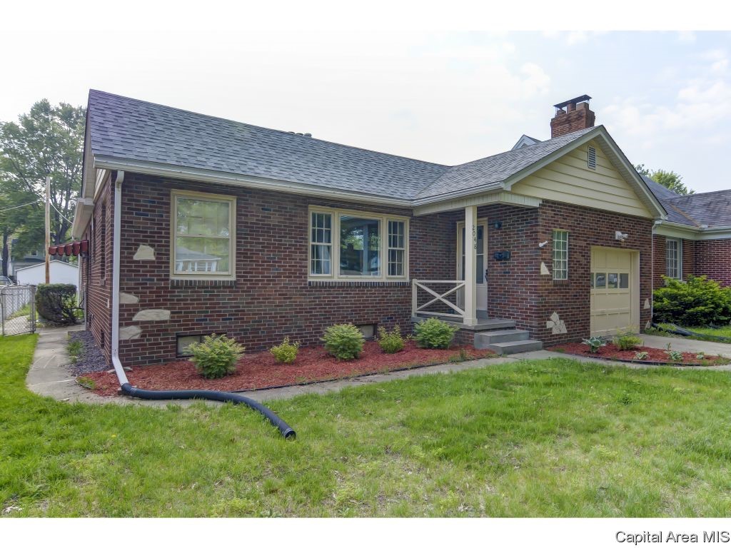 2048 South Walnut Street Springfield, IL 62704 - Photo 29 of 35