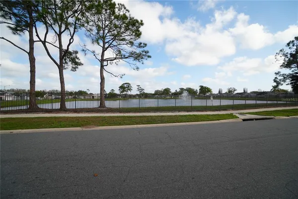 $2,300 | 205 Indian Point Circle, Kissimmee, FL 34746