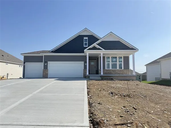 $529,990 | 20763 West 188th Street, Spring Hill, KS 66083