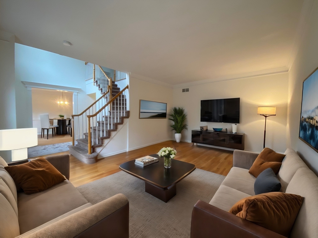 214 Ruggles Street Westborough, MA 01581 - Photo 8 of 29 Gallery Image 8