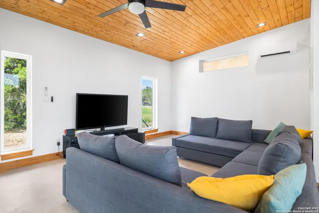 $445,000 | 320 County Road 2722, Mico, TX 78056