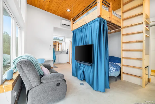 $445,000 | 320 County Road 2722, Mico, TX 78056