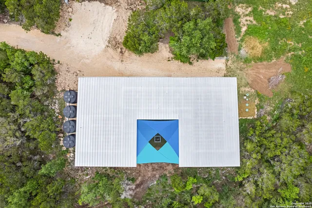 $445,000 | 320 County Road 2722, Mico, TX 78056