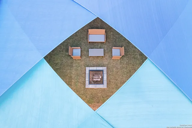 $445,000 | 320 County Road 2722, Mico, TX 78056