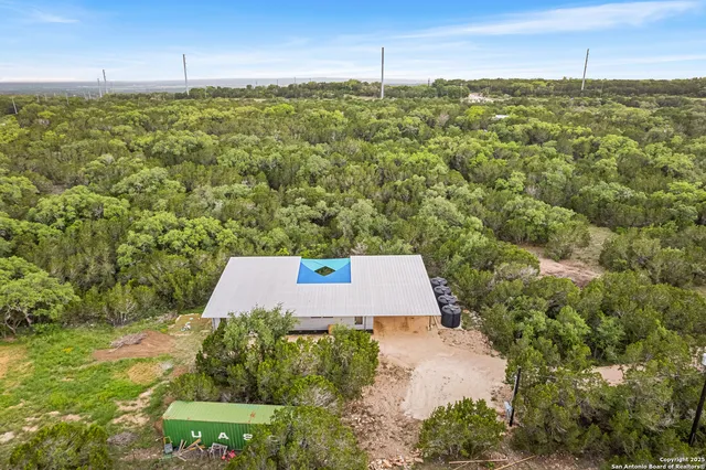 $445,000 | 320 County Road 2722, Mico, TX 78056