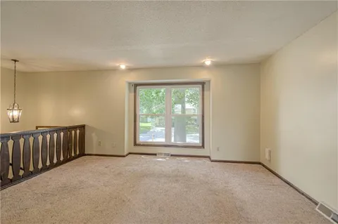 $274,999 | 16307 Spring Valley Road, Belton, MO 64012