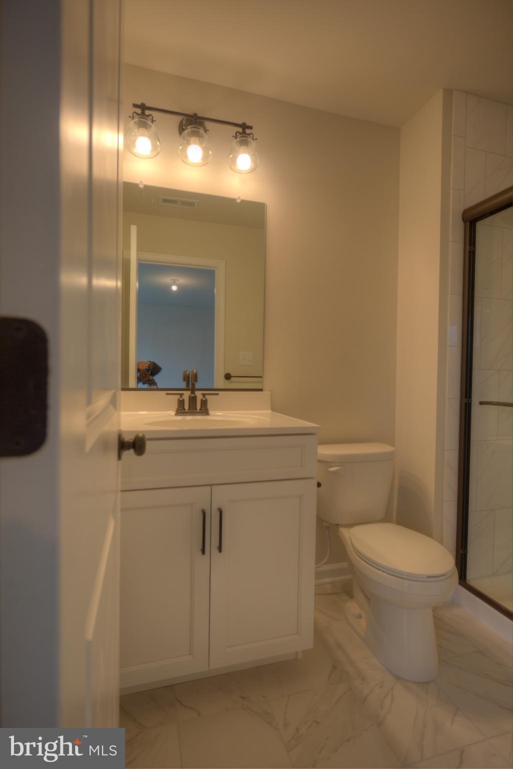 102 Valleybrook Road East Cherry Hill, NJ 08034 - Photo 31 of 36 Master bathroom