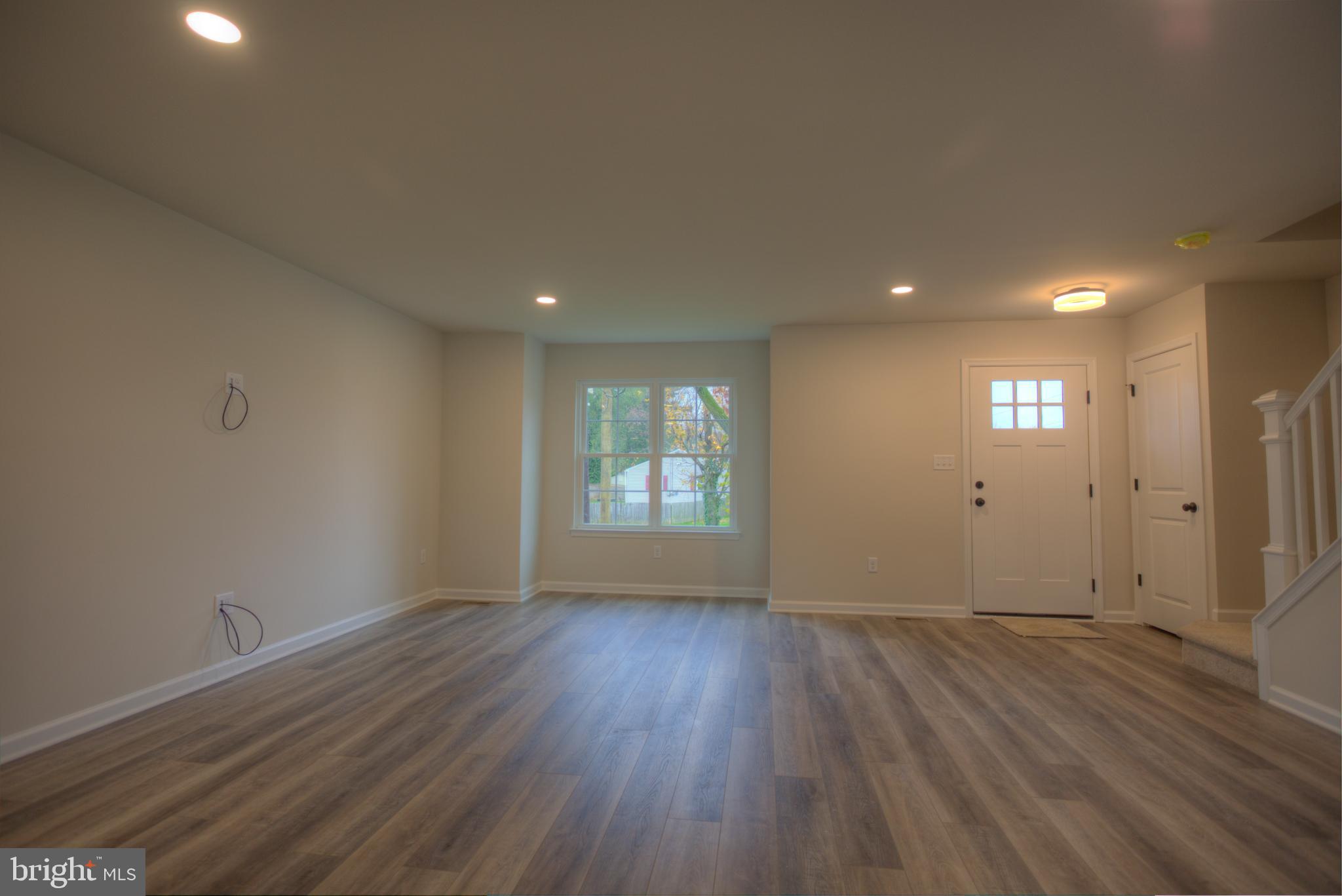 102 Valleybrook Road East Cherry Hill, NJ 08034 - Photo 9 of 36 Entry way