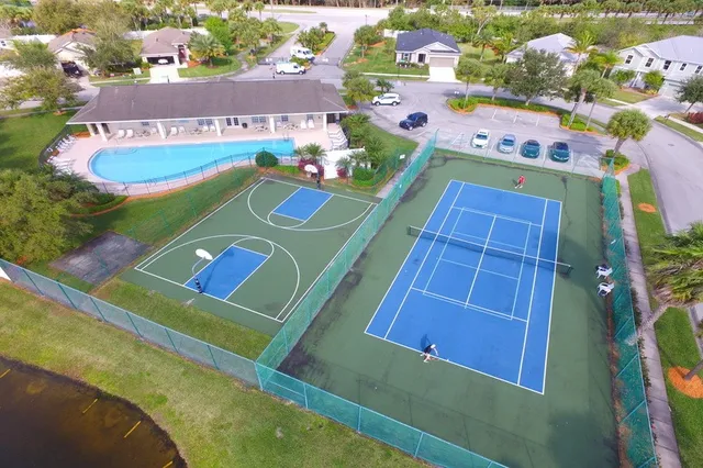 $360,000 | 152 Port Royal Court, Sebastian, FL 32958