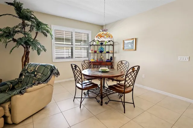 $360,000 | 152 Port Royal Court, Sebastian, FL 32958