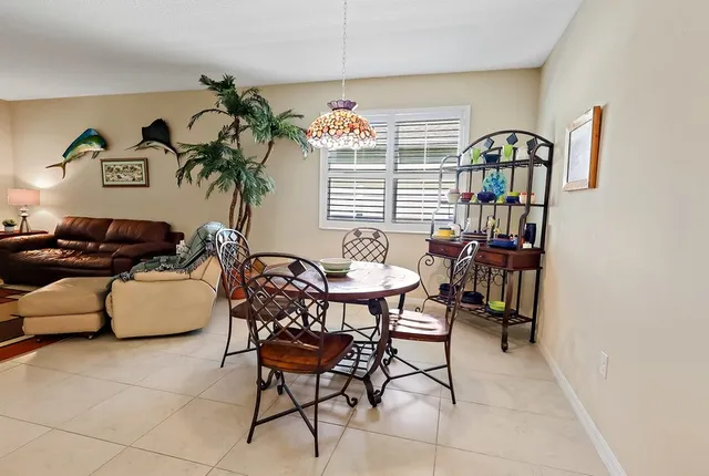 $360,000 | 152 Port Royal Court, Sebastian, FL 32958