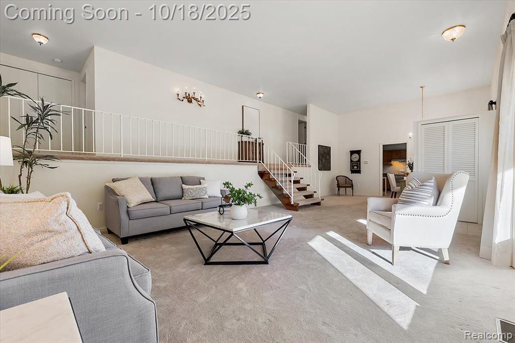16385 Farmington Road Livonia, MI 48154 - Photo 9 of 55 Gallery Image 9