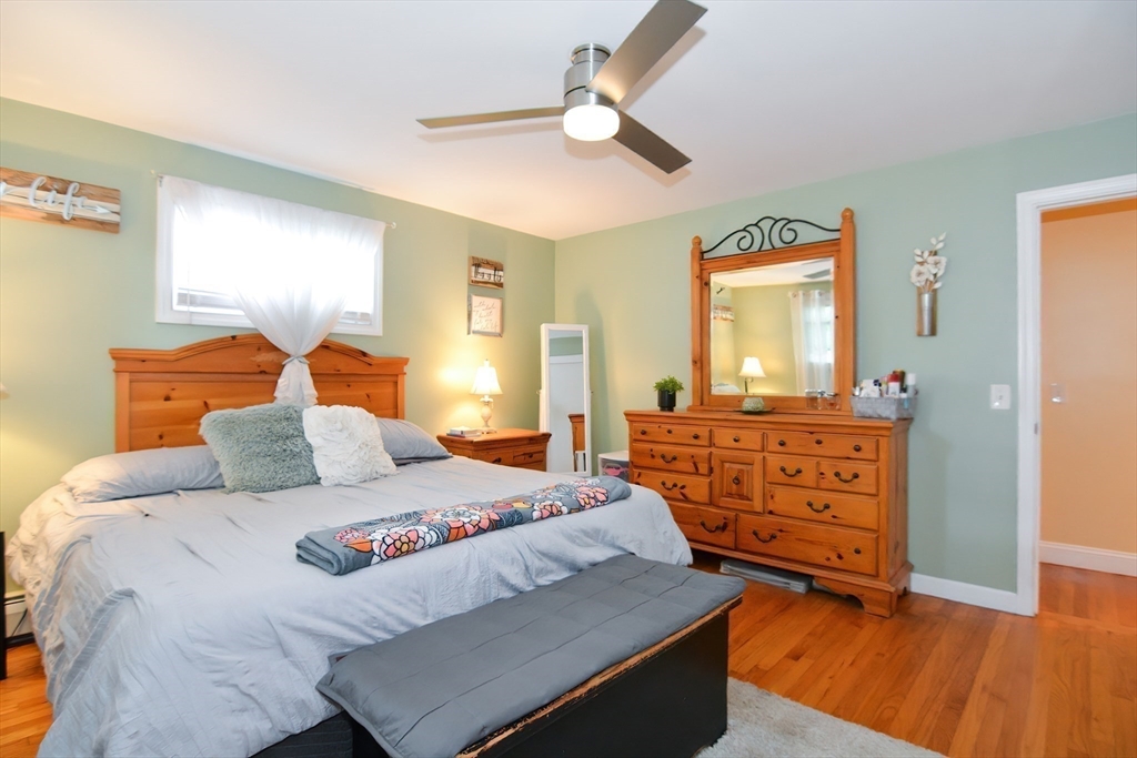 76 Linden Road Seekonk, MA 02771 - Photo 14 of 41