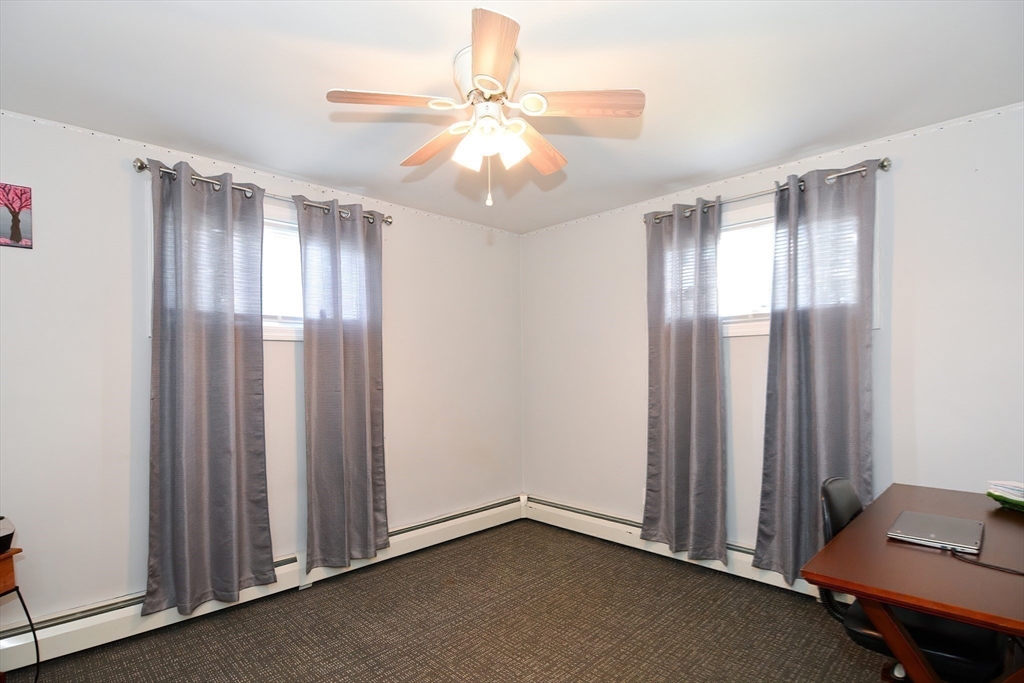 76 Linden Road Seekonk, MA 02771 - Photo 23 of 41