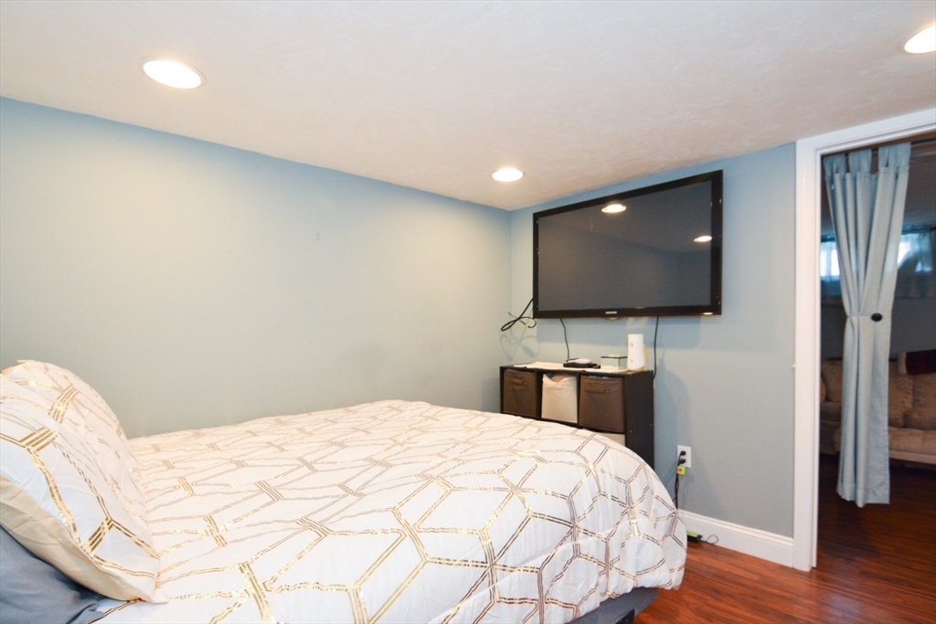 76 Linden Road Seekonk, MA 02771 - Photo 26 of 41