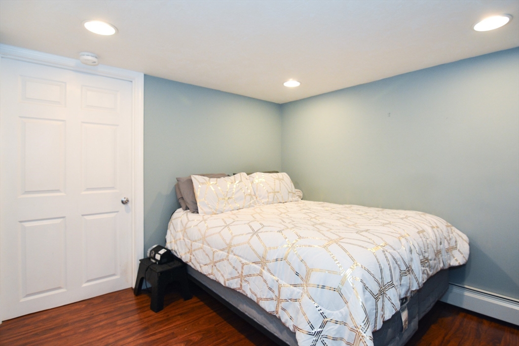 76 Linden Road Seekonk, MA 02771 - Photo 27 of 41