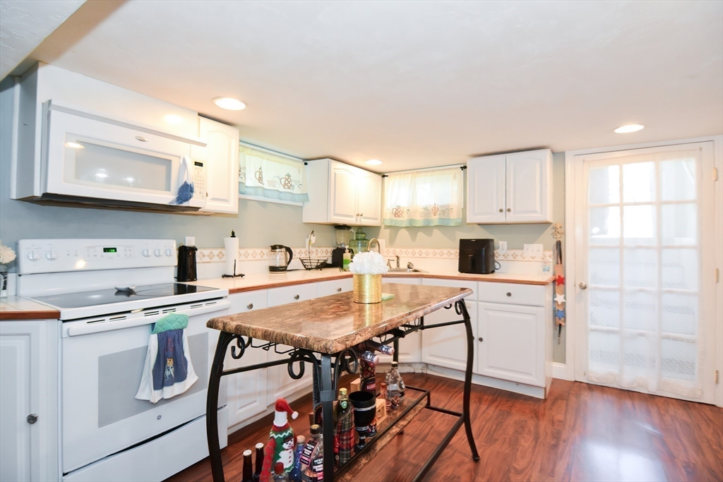 76 Linden Road Seekonk, MA 02771 - Photo 31 of 41