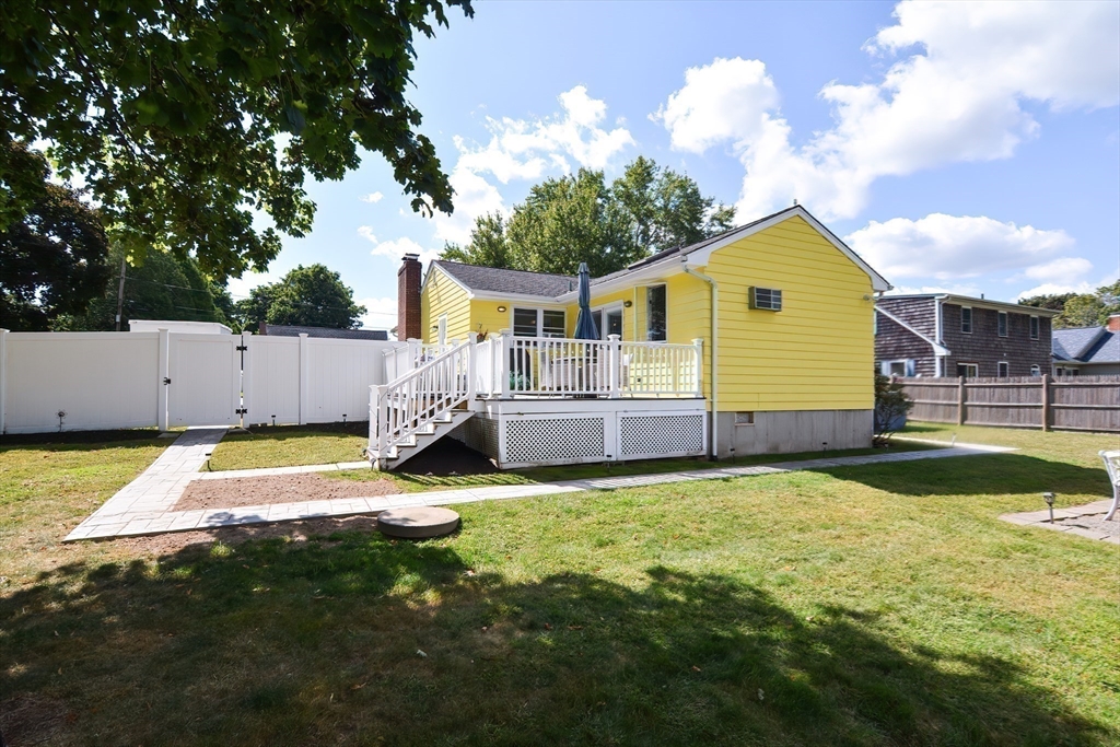 76 Linden Road Seekonk, MA 02771 - Photo 35 of 41