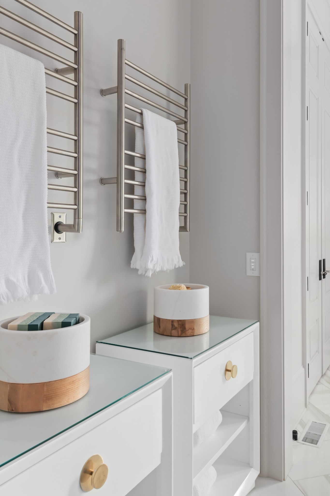 1561 Sunset Road Brentwood, TN 37027 - Photo 27 of 67 a bathroom with a sink and a mirror