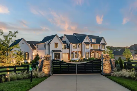 $8,250,000 | 1561 Sunset Road, Brentwood, TN 37027