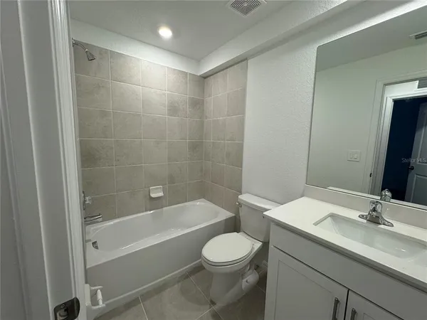 $2,300 | 14219 Lilac Sky Terrace, Bradenton, FL 34211