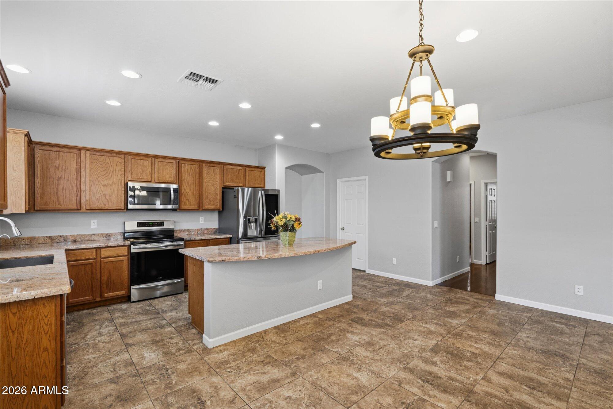 3009 West Trapanotto Road Phoenix, AZ 85086 - Photo 7 of 42 Kitchen view
