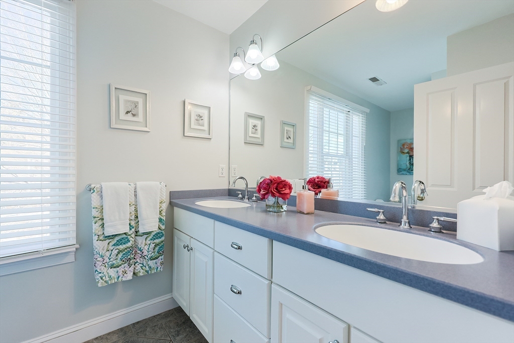 26 Eastmount Road Medfield, MA 02052 - Photo 20 of 42 Gallery Image 20