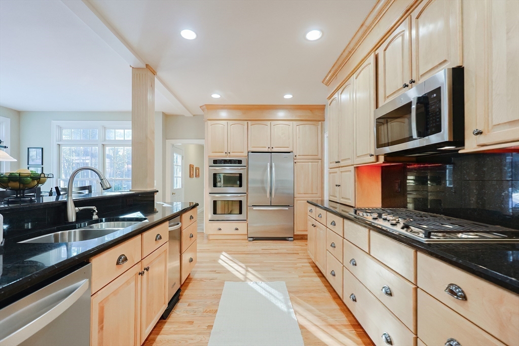 26 Eastmount Road Medfield, MA 02052 - Photo 9 of 42 Gallery Image 9