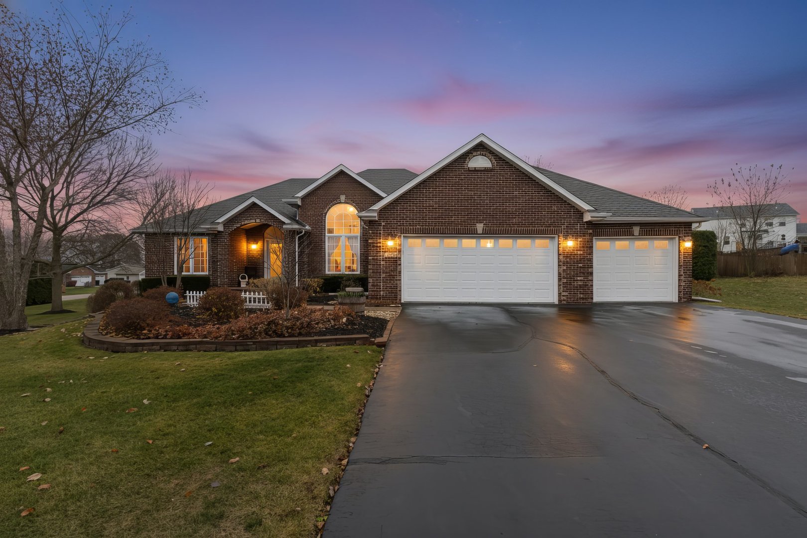 638 Merrion Road Roscoe, IL 61073 - Photo 1 of 63
