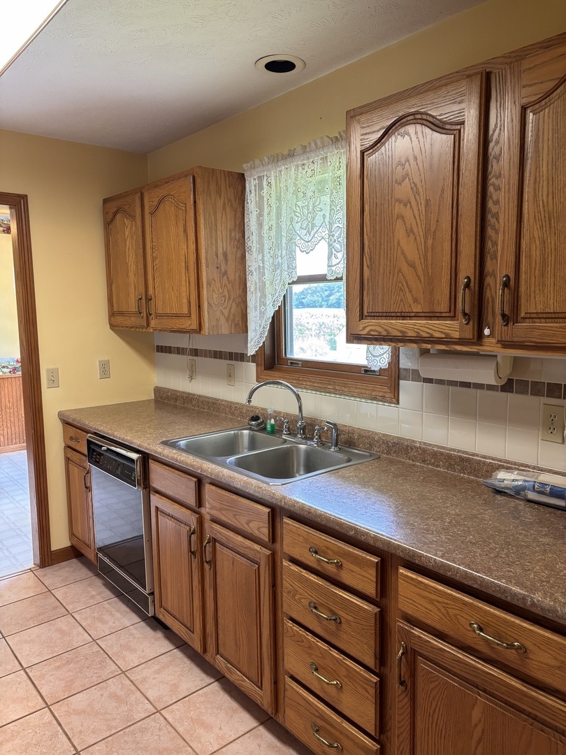 7177 Old Peoria Road Danvers, IL 61732 - Photo 19 of 34