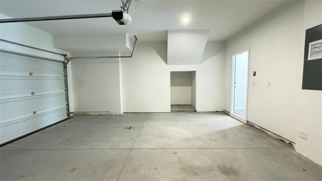 1479 Creekside Circle Northwest Atlanta, GA 30318 - Photo 31 of 42