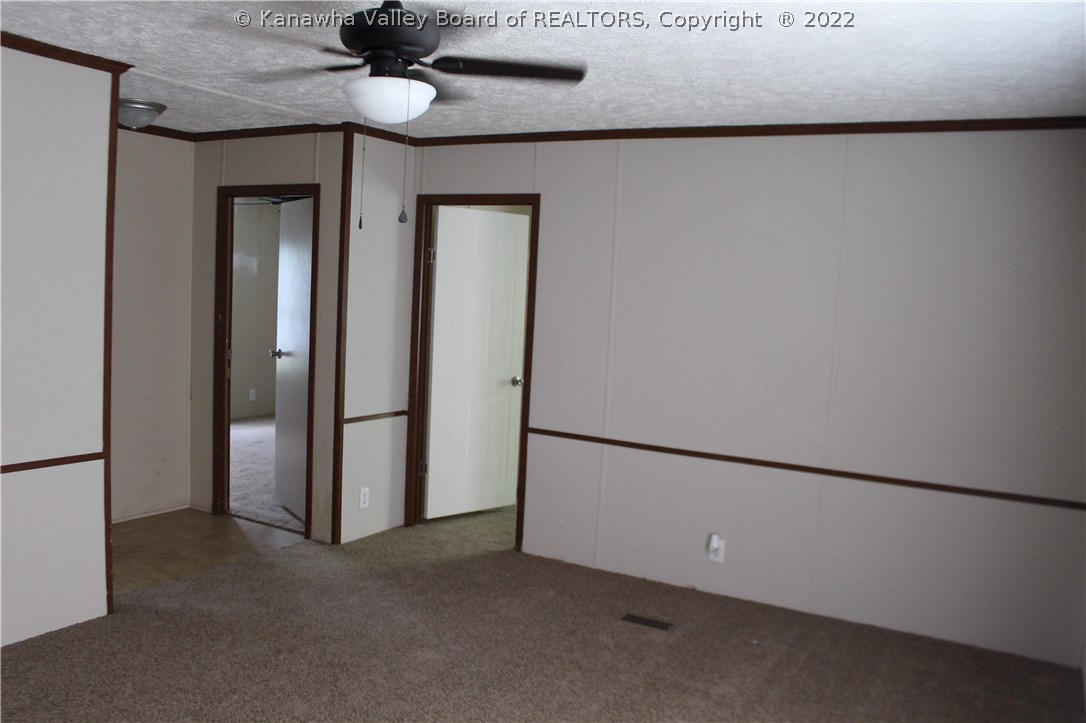 157 Lower White Oak Road Ashford, WV 25009 - Photo 9 of 29 Gallery Image 9